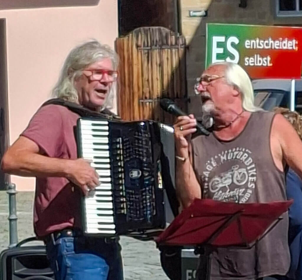 Das Fest der Demokratie Bühnenauftritt der Galgenstricke beim Fest der Demokratie in Esslingen