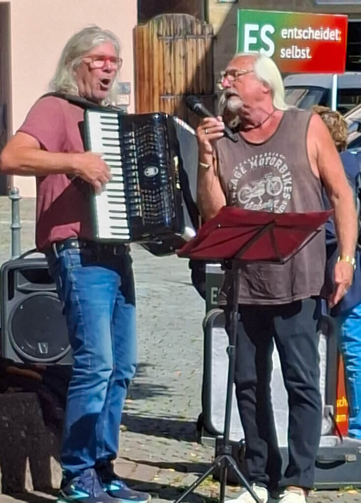 Das Fest der Demokratie Bühnenauftritt der Galgenstricke beim Fest der Demokratie in Esslingen