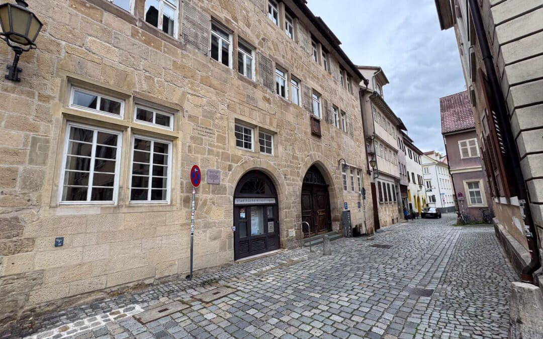 Heugasse 11 Esslingen: Warum dieses Gebäude für die Stadtbücherei wichtig bleibt